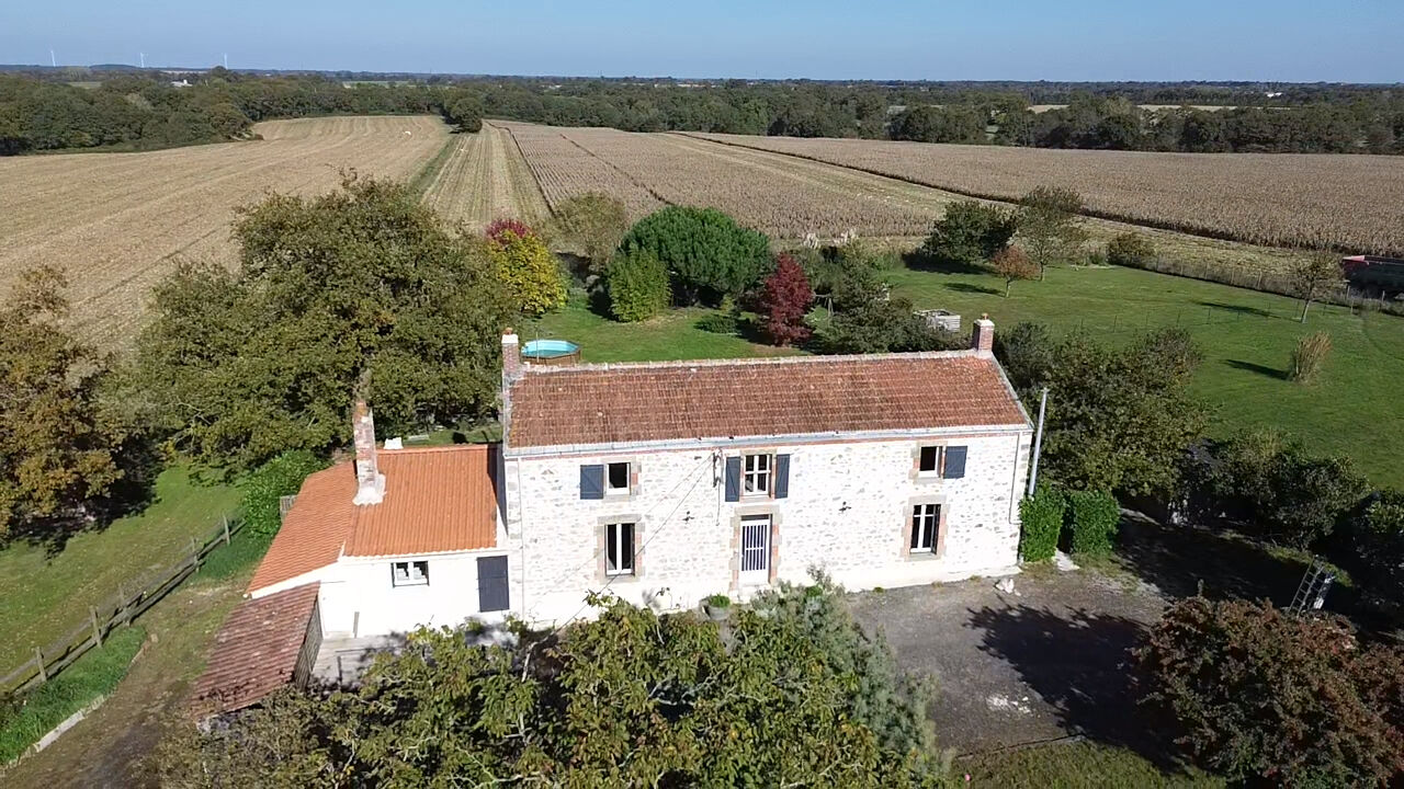 Maison AIZENAY (85190) 5 pièces 155.00 m²