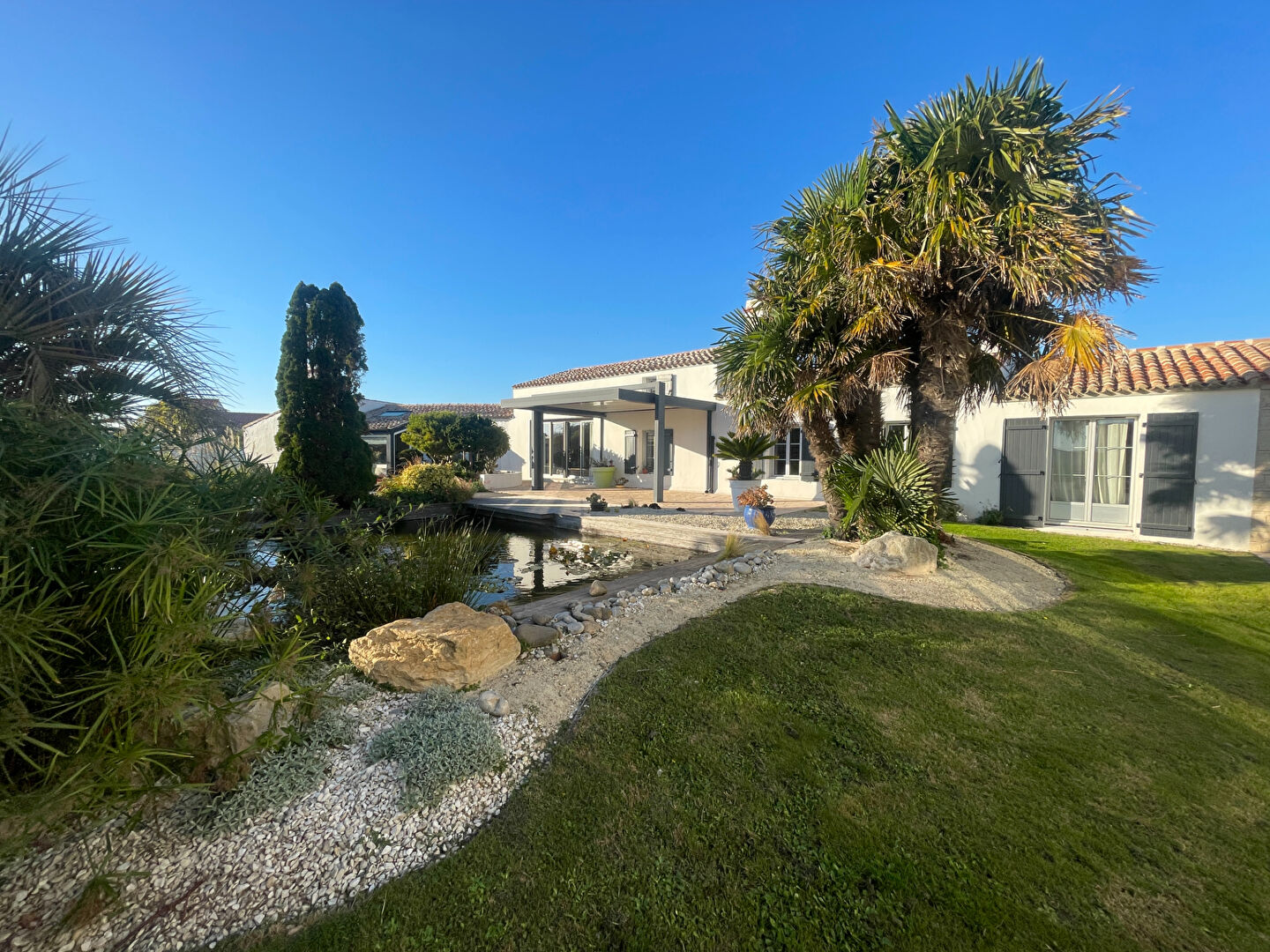 Maison LE FENOUILLER (85800) 7 pièces 270.00 m²