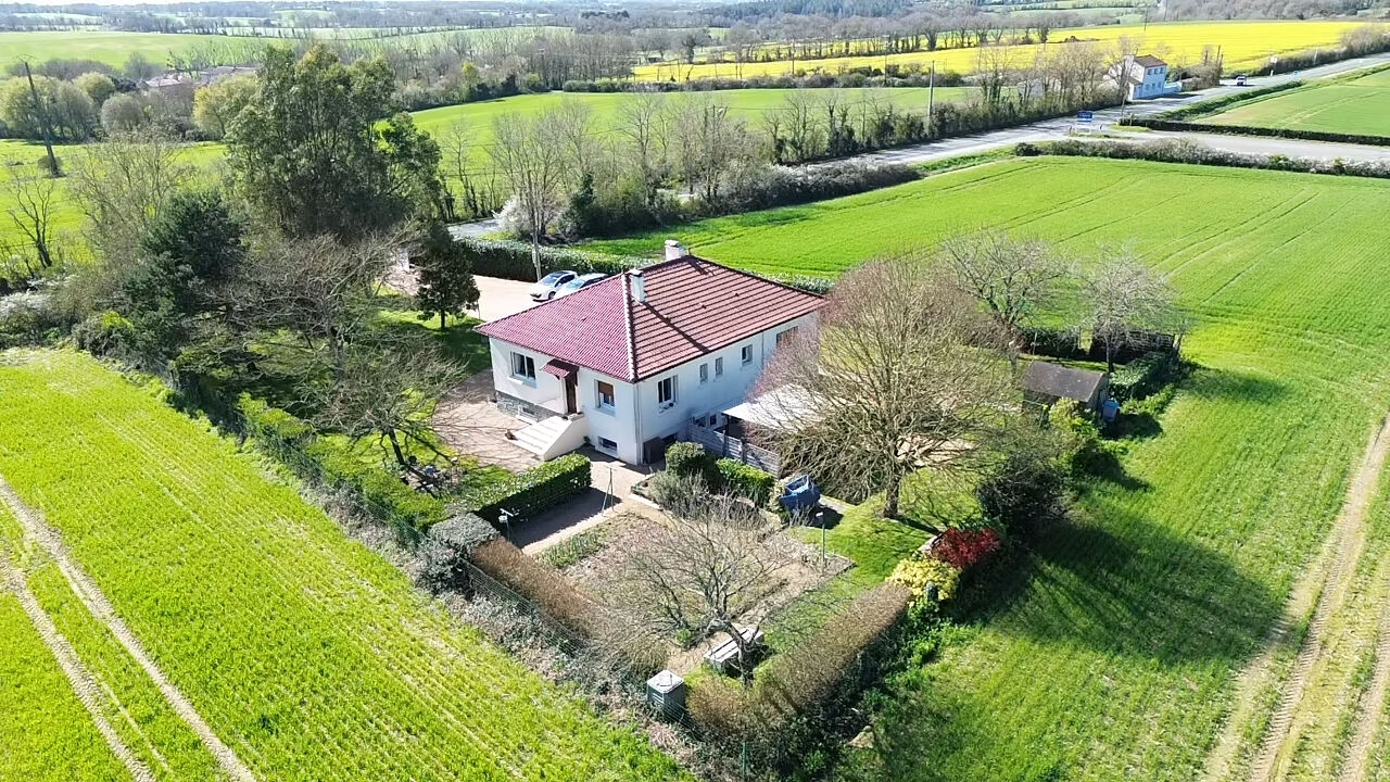 Maison LE POIRE SUR VIE (85170) 5 pi&egrave;ces 133.00 m&sup2;