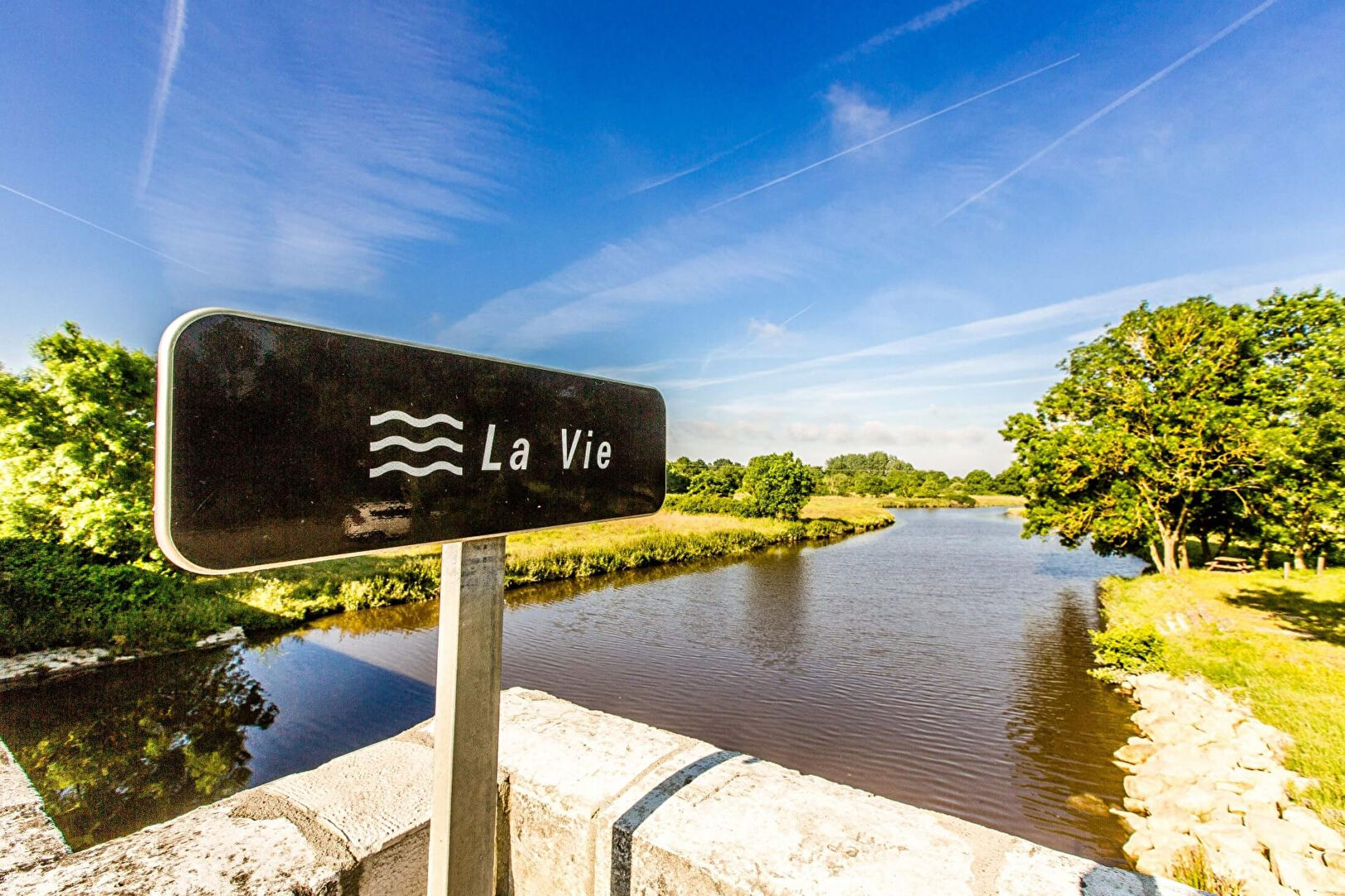 Terrain CO&Euml;X (85220) 839.00 m&sup2;