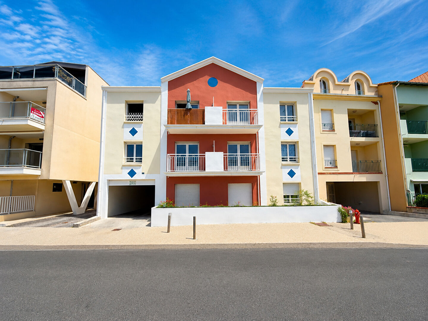 Immeuble SAINT HILAIRE DE RIEZ (85270) 14 pi&egrave;ces 304.00 m&sup2;