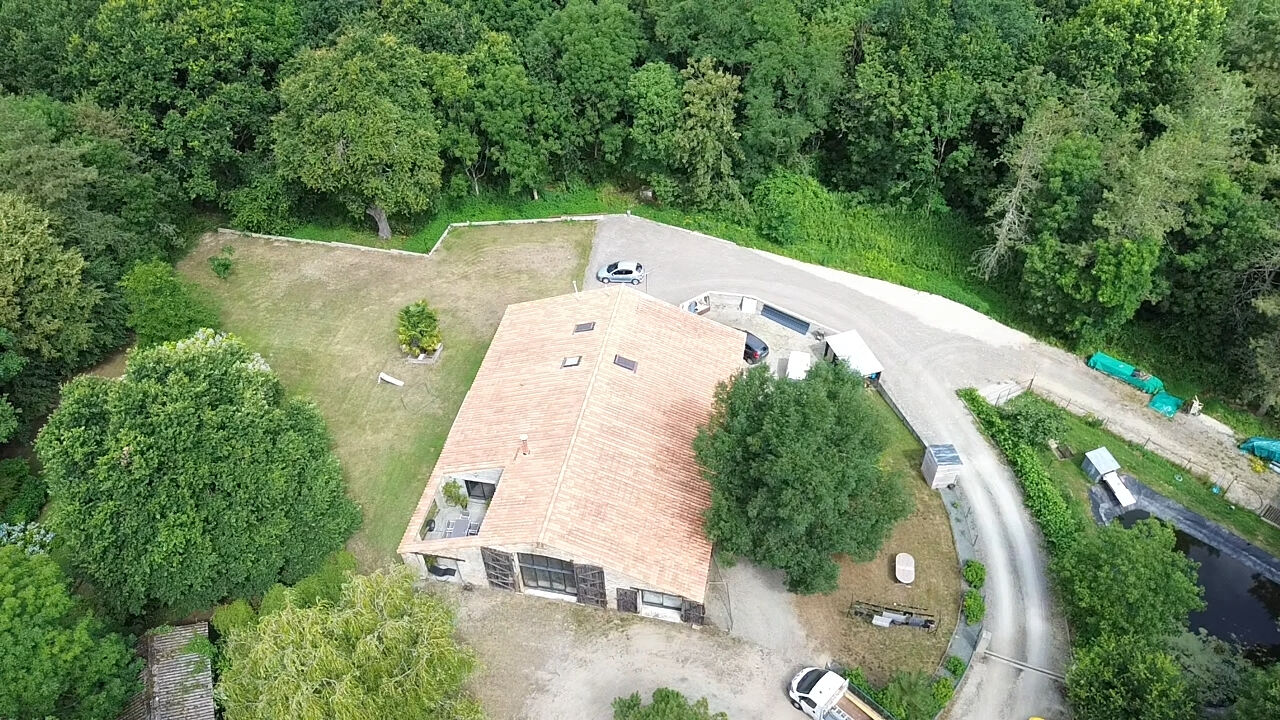 Maison AIZENAY (85190) 6 pi&egrave;ces 214.00 m&sup2;