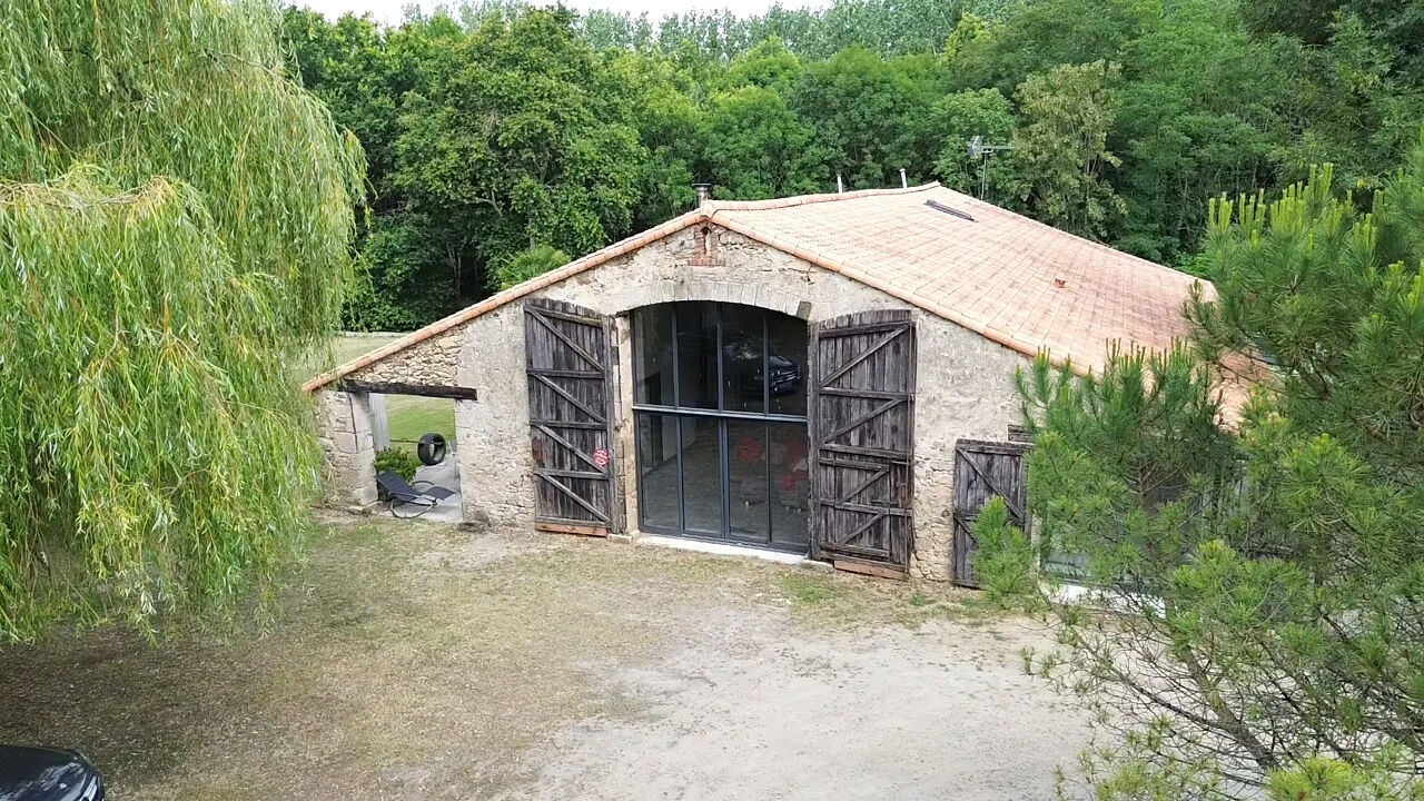 Maison AIZENAY (85190) 6 pi&egrave;ces 214.00 m&sup2;