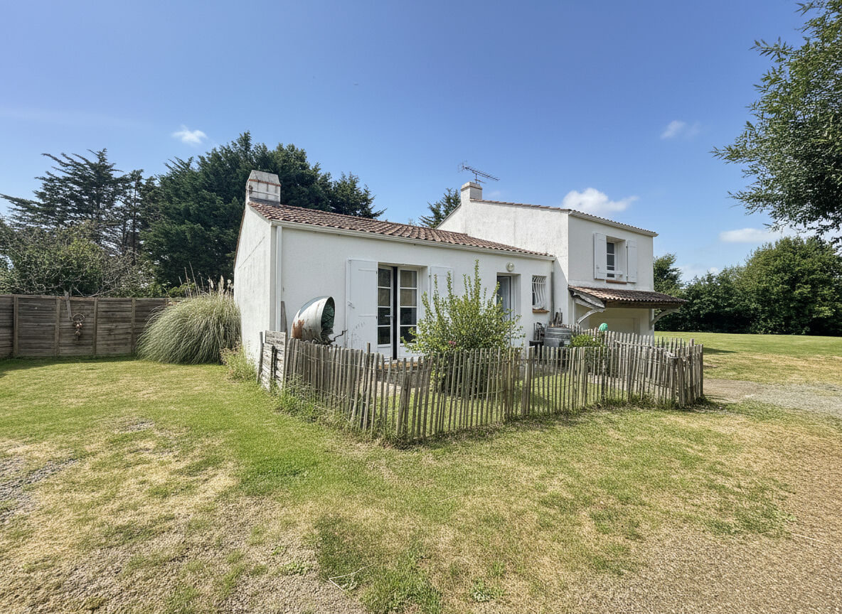 Maison LE FENOUILLER (85800) 3 pi&egrave;ces 82.00 m&sup2;