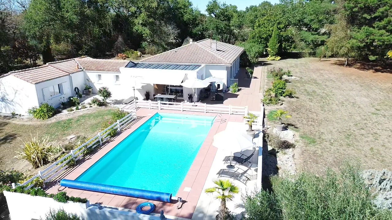 Maison AIZENAY (85190) 7 pi&egrave;ces 164.00 m&sup2;