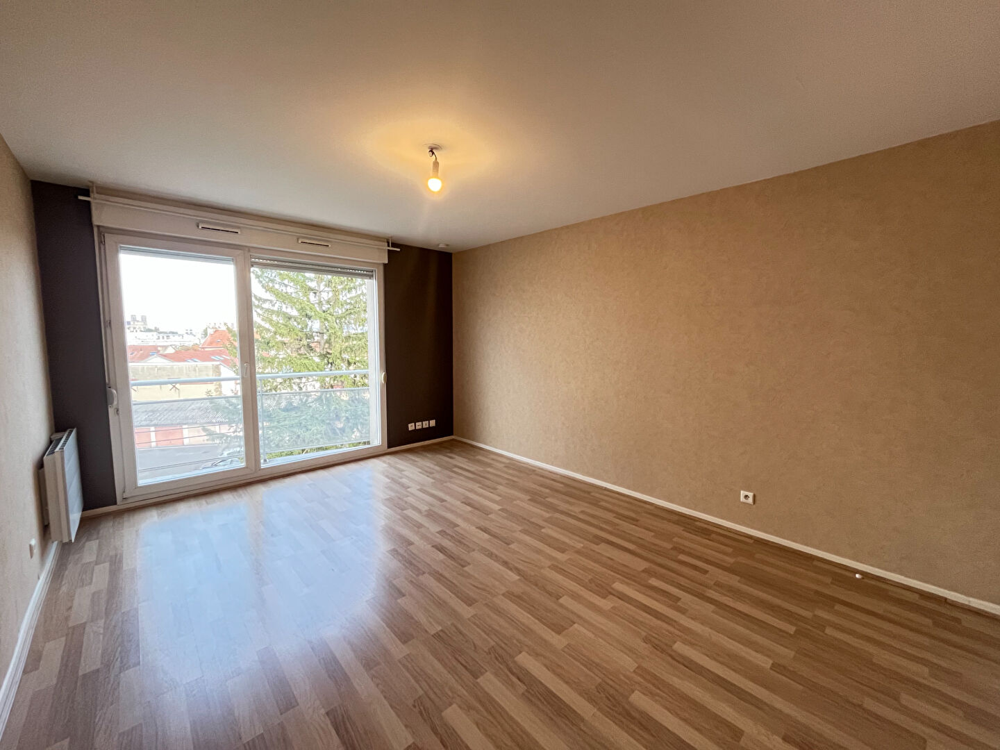 Appartement REIMS (51100) 2 pièces 44.00 m²