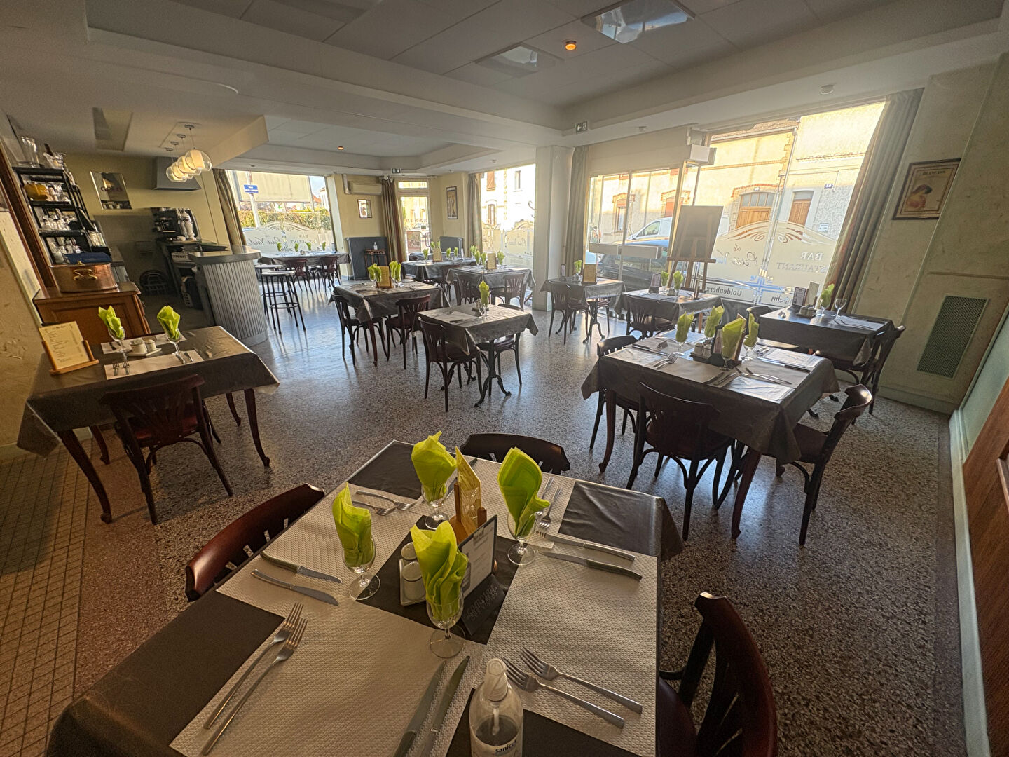 Local commercial REIMS (51100) 237.60 m²