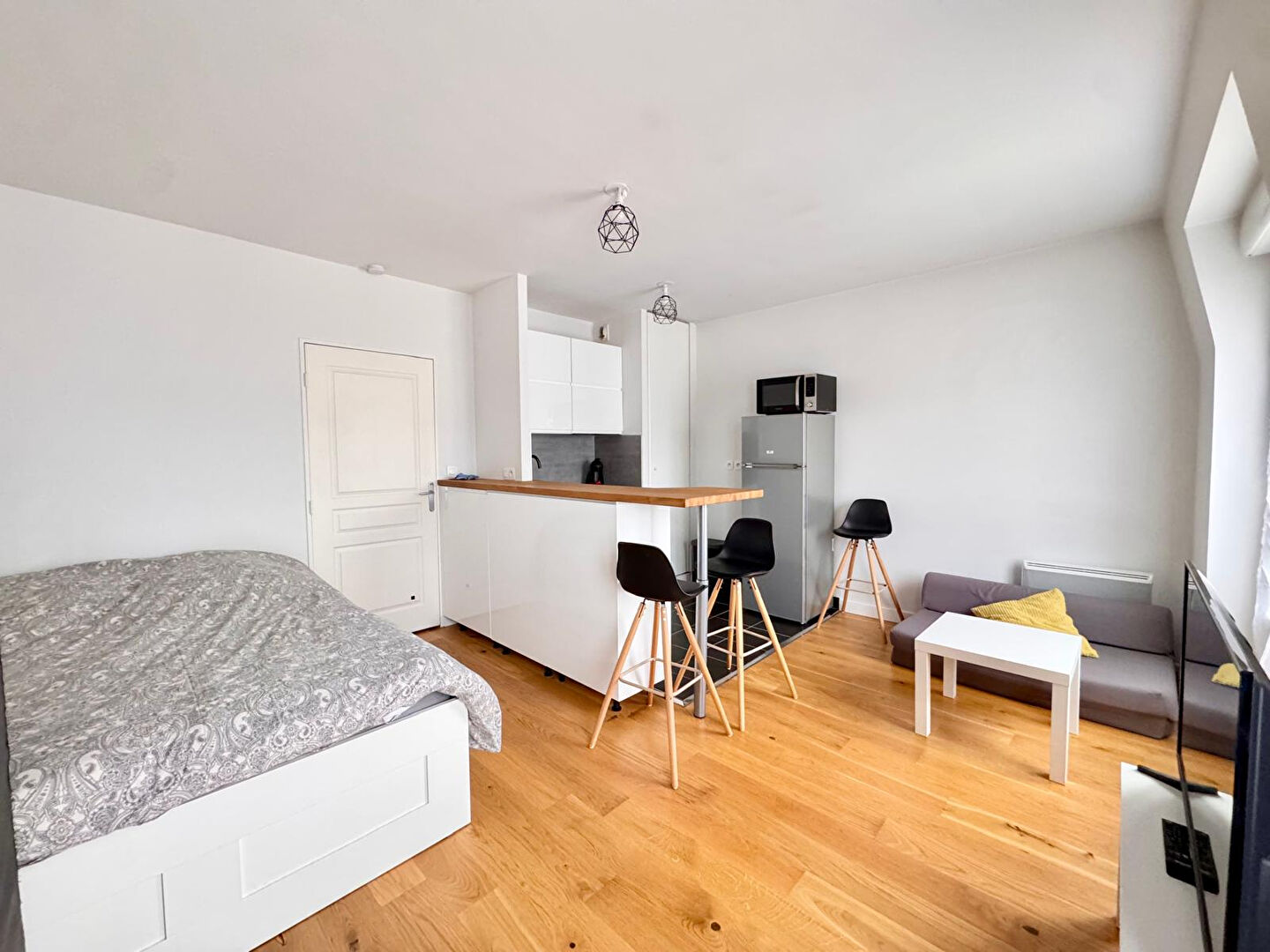 Appartement REIMS (51100) 1 pièce 27.04 m²