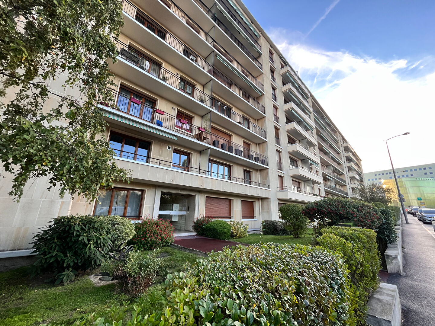 Parking / box REIMS (51100)