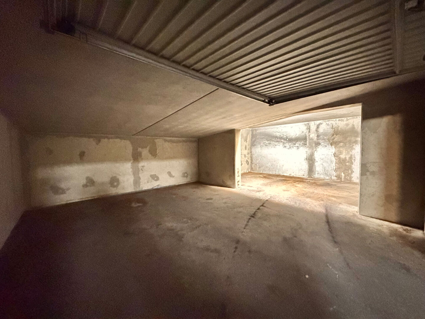 Parking / box REIMS (51100)