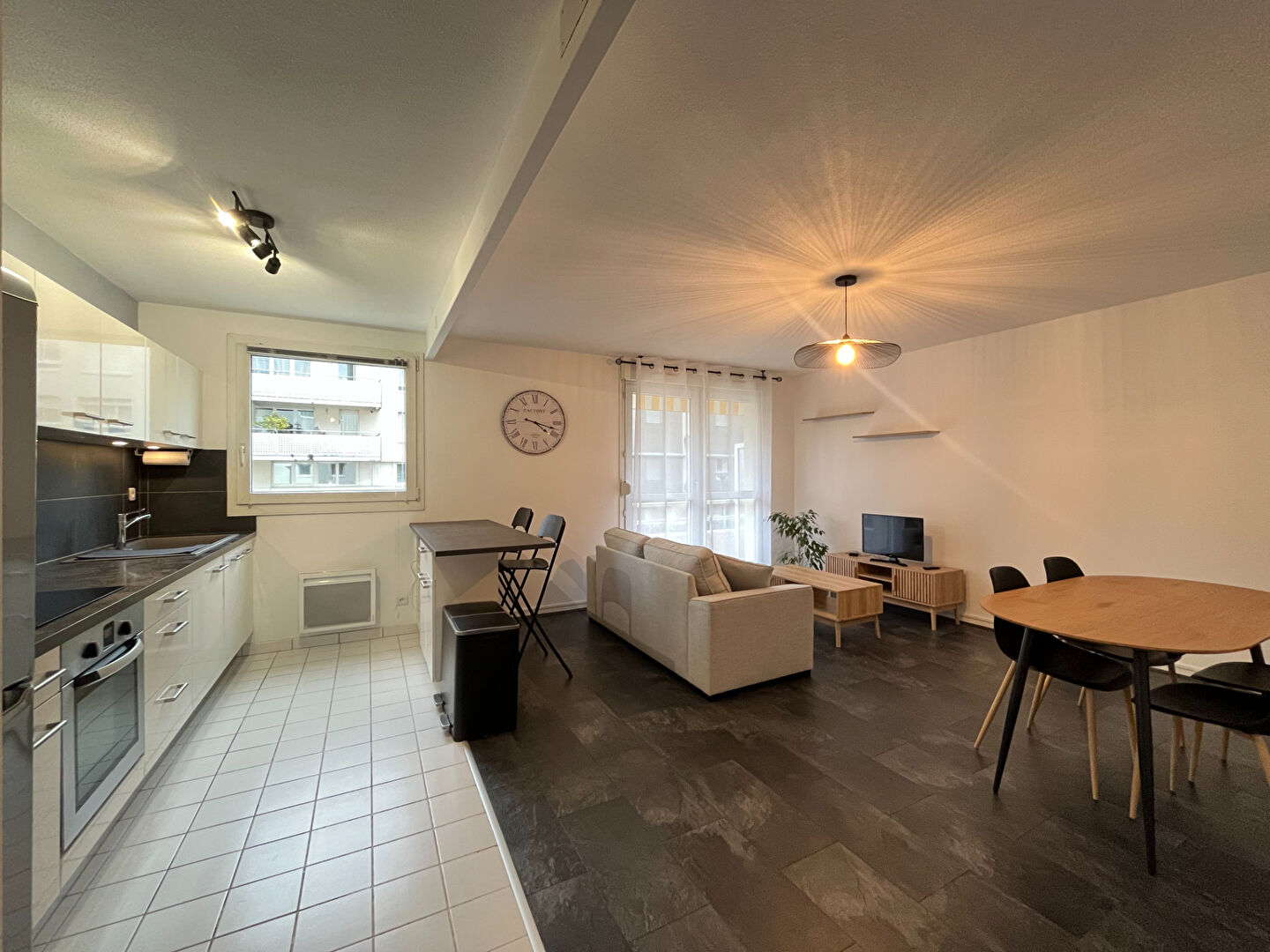 Appartement REIMS (51100) 2 pi&egrave;ces 48.39 m&sup2;