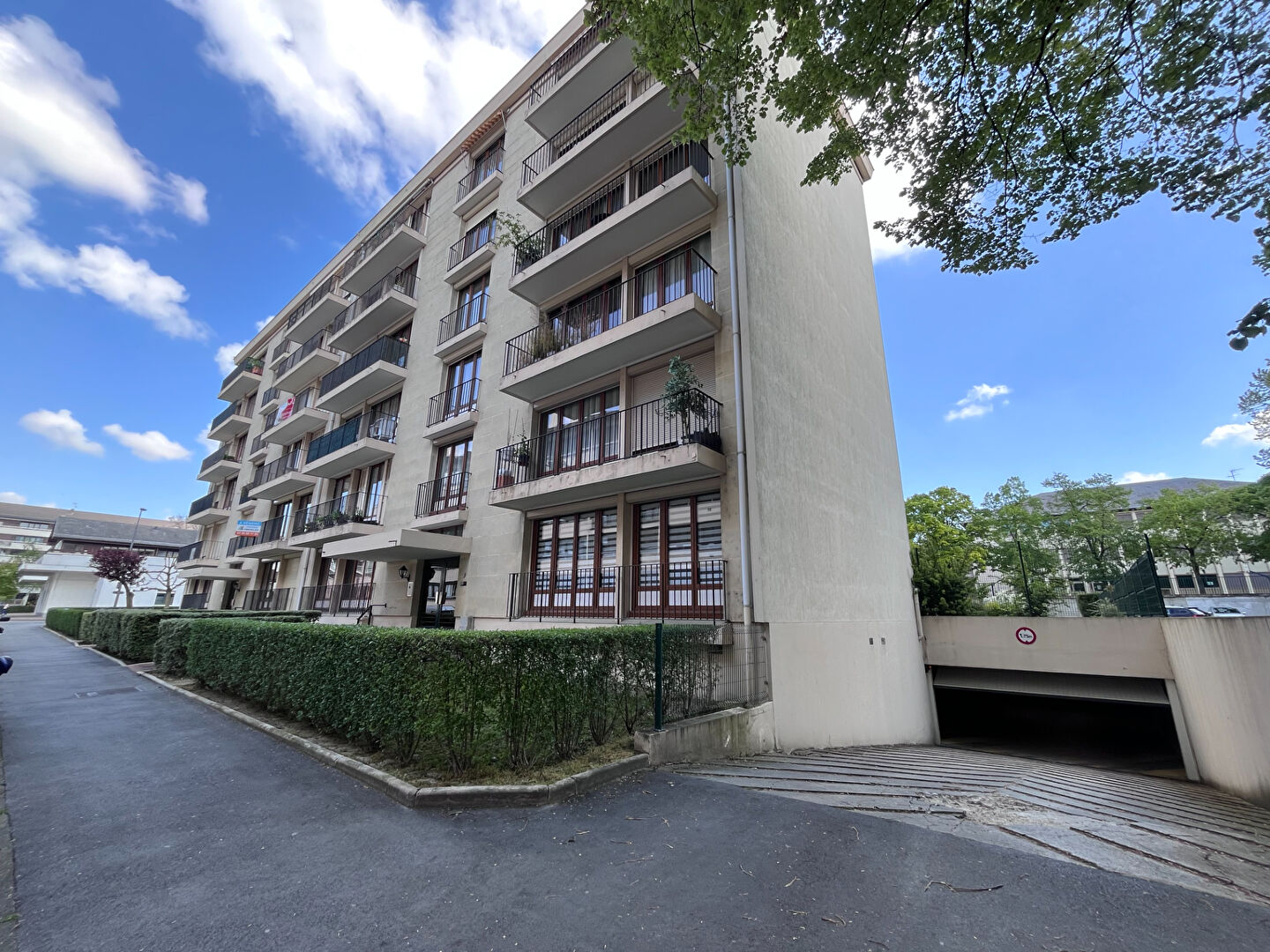 Parking / box REIMS (51100)