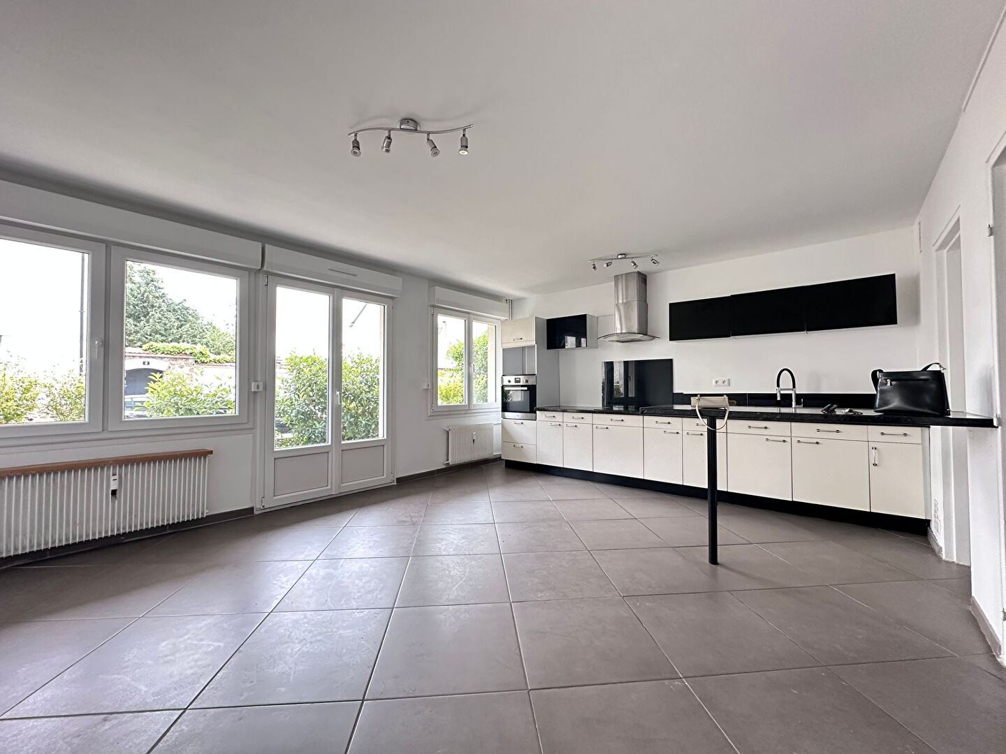 Appartement REIMS (51100) 2 pi&egrave;ces 51.00 m&sup2;