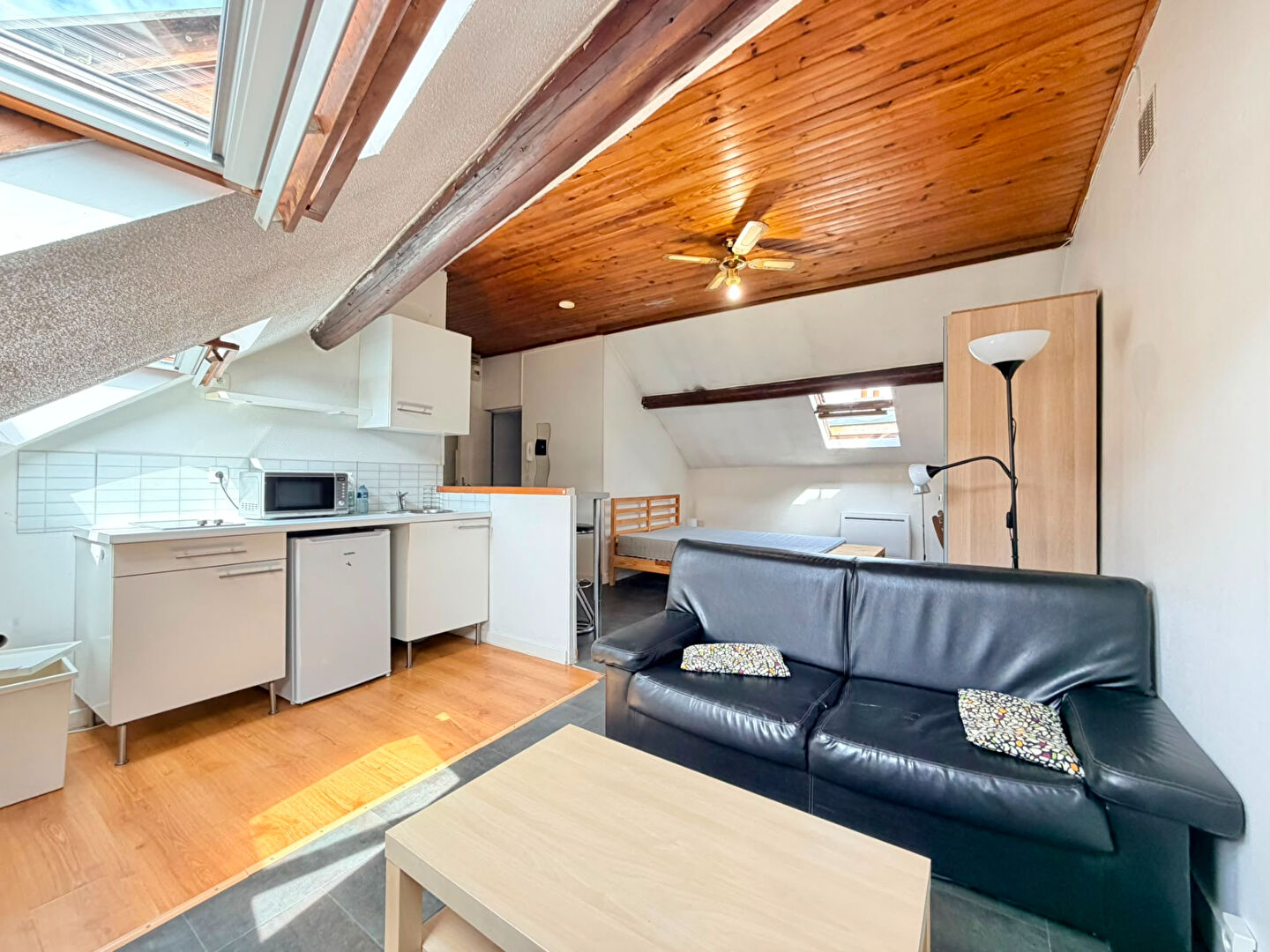 Appartement REIMS (51100) 1 pi&egrave;ce 24.00 m&sup2;