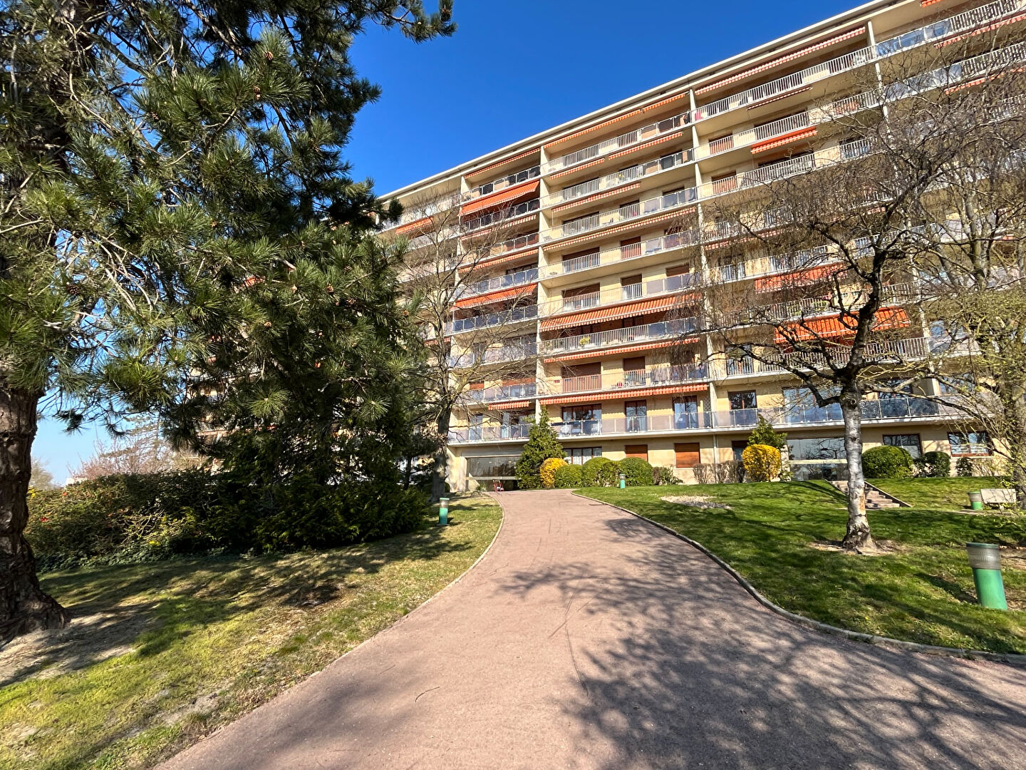 Appartement REIMS (51100) 2 pi&egrave;ces 57.11 m&sup2;