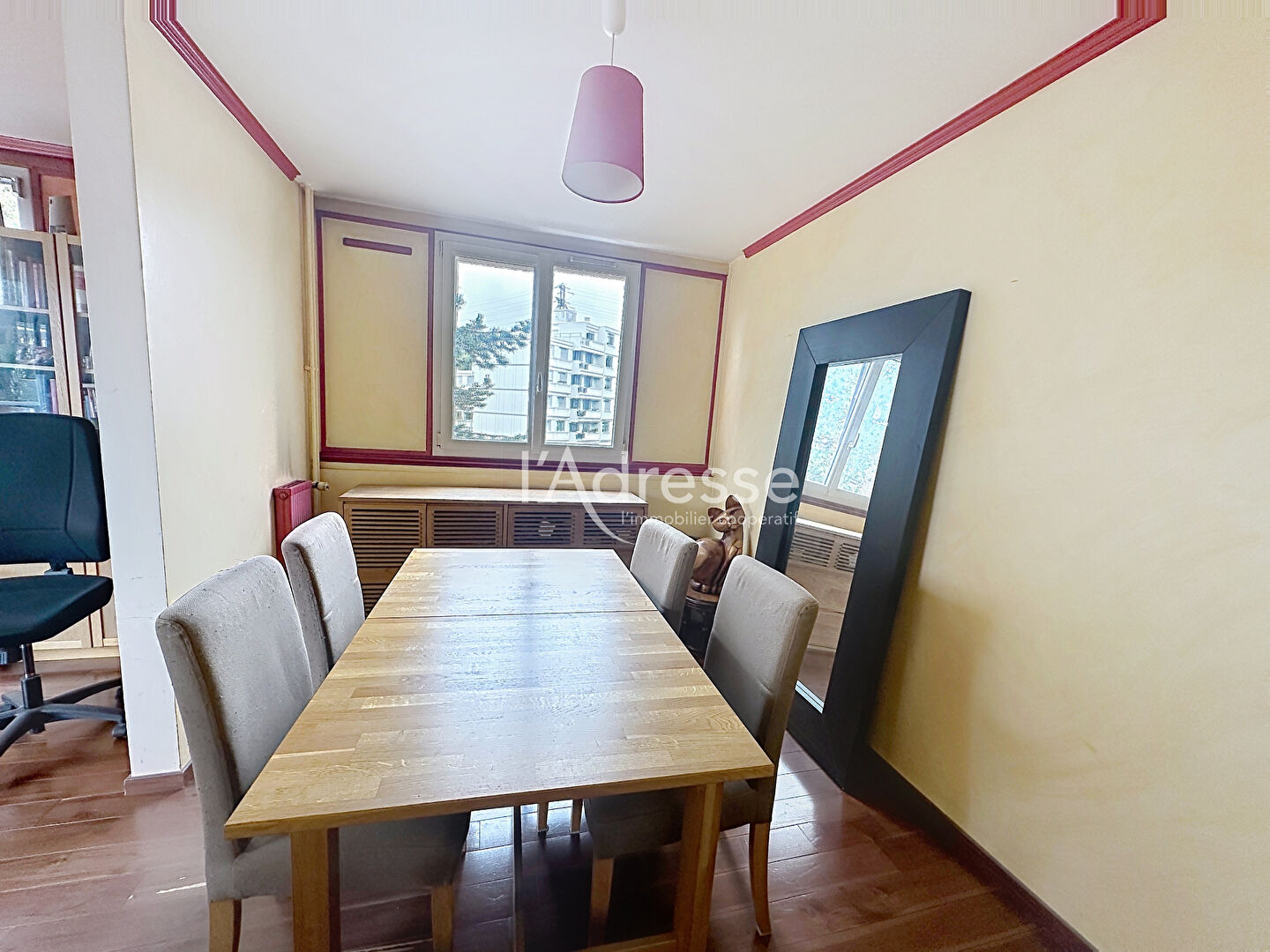 à 9 km de Claye-Souilly 239 000 € Appartement 5 pièces , 3 chambres 96.46 m² Avec balcon, terrasse, garage/box Voir le bien