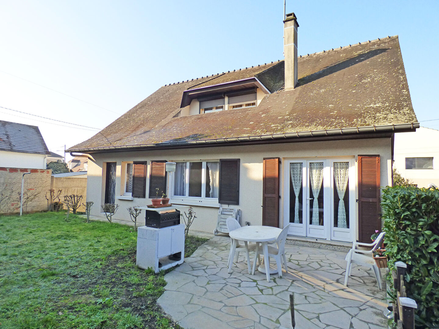 Maison NEUILLY SUR MARNE (93330) 6 pièces 155.00 m²