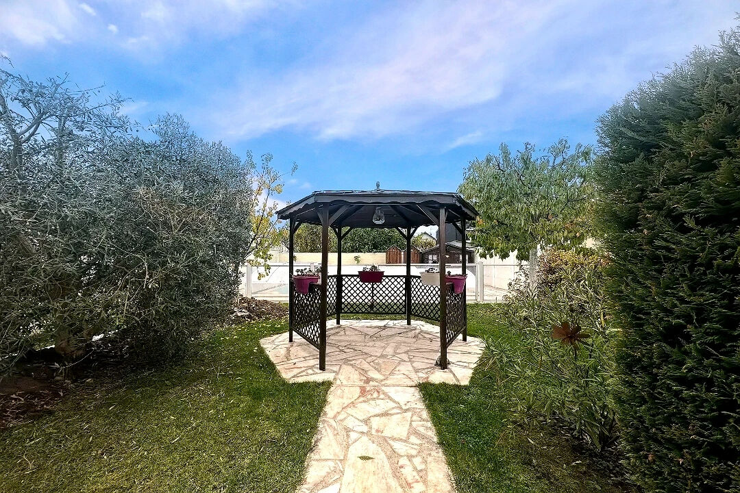 Maison NEUILLY SUR MARNE (93330) 4 pièces 90.00 m²