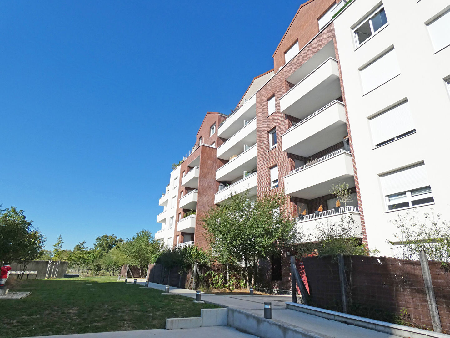 Appartement NEUILLY SUR MARNE (93330) 2 pièces 54.07 m²
