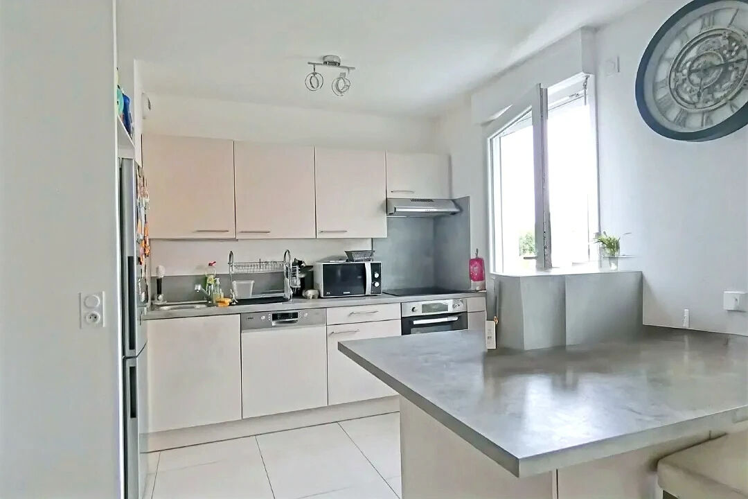 Appartement NEUILLY SUR MARNE (93330) 2 pièces 54.07 m²