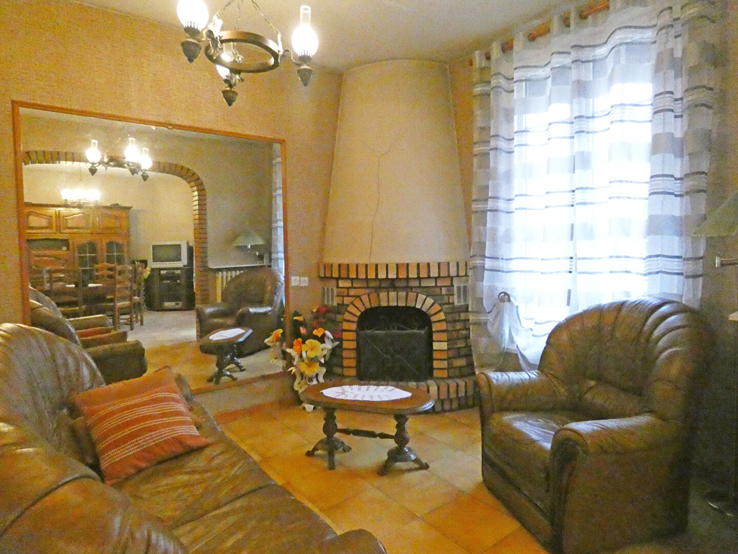 Neuilly-sur-Marne (93) 265 000 € Maison 4 pièces , 2 chambres 63.00 m² Avec jardin, garage/box Voir le bien