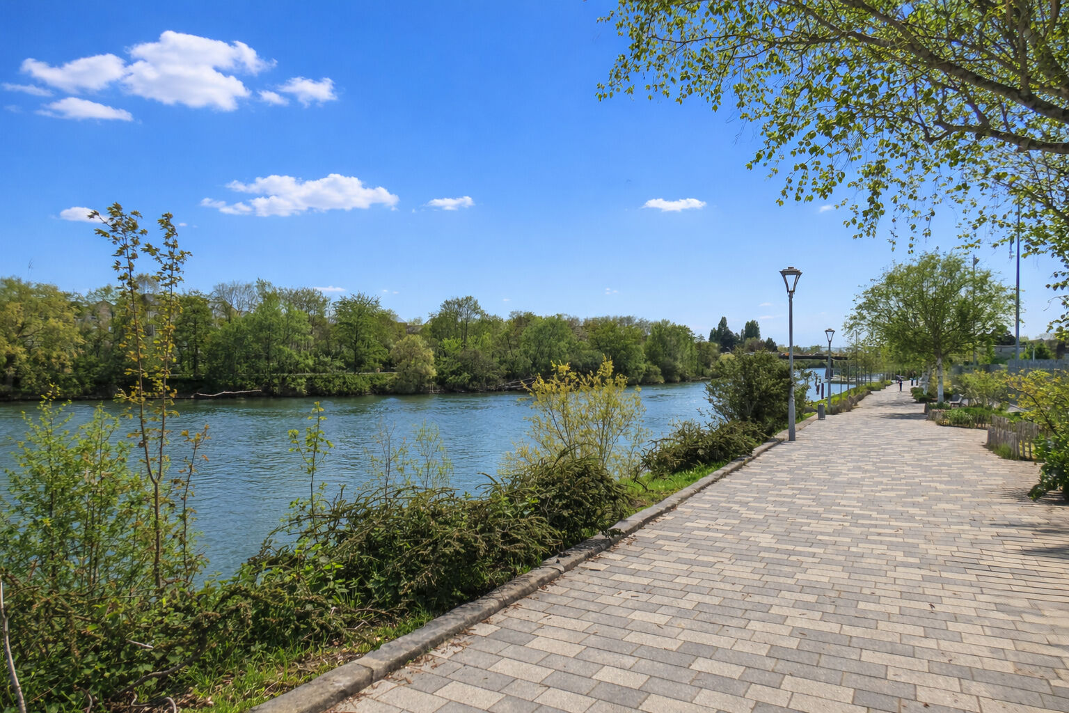 Appartement NEUILLY SUR MARNE (93330) 3 pi&egrave;ces 65.00 m&sup2;