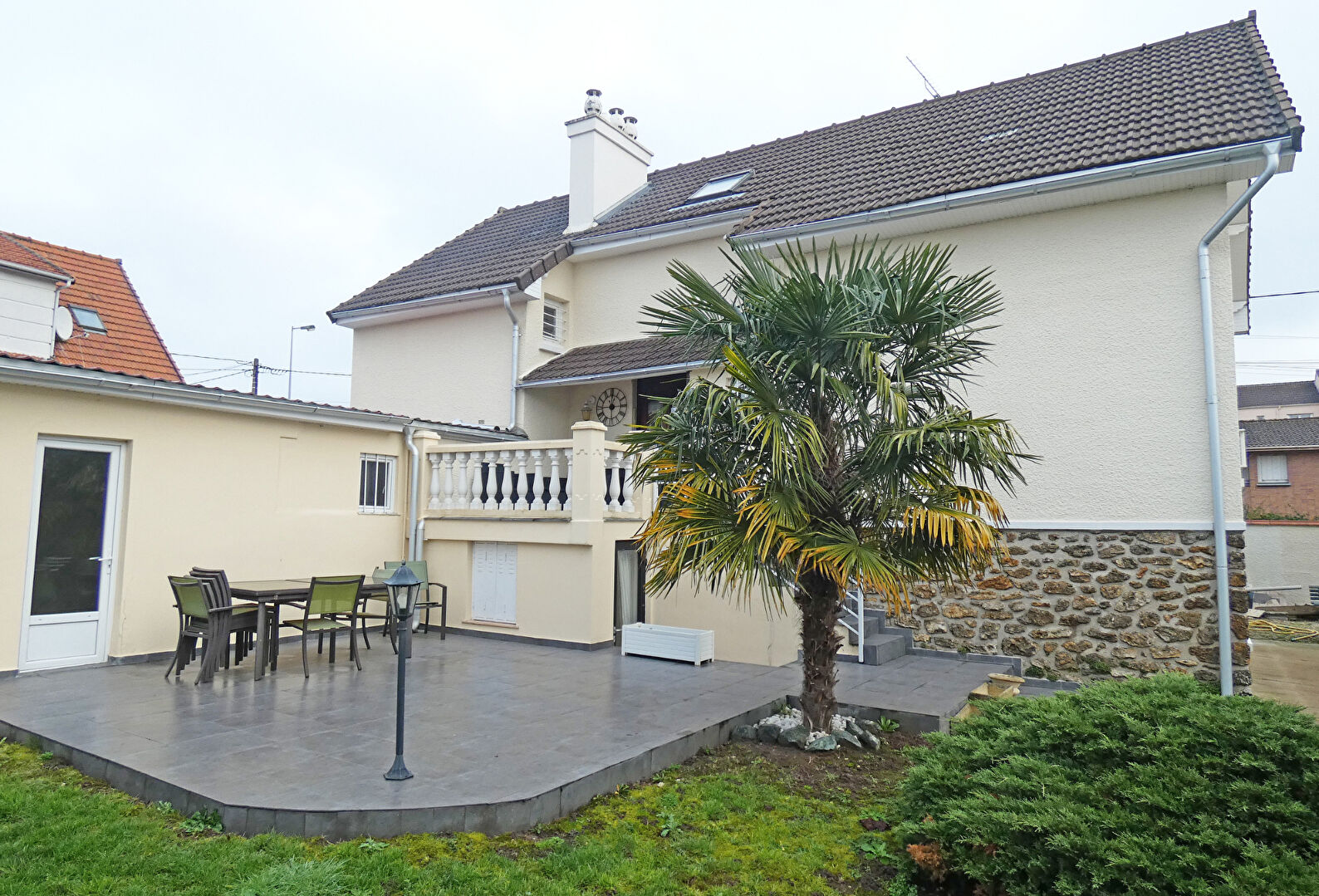 Maison NEUILLY SUR MARNE (93330) 6 pi&egrave;ces 120.00 m&sup2;