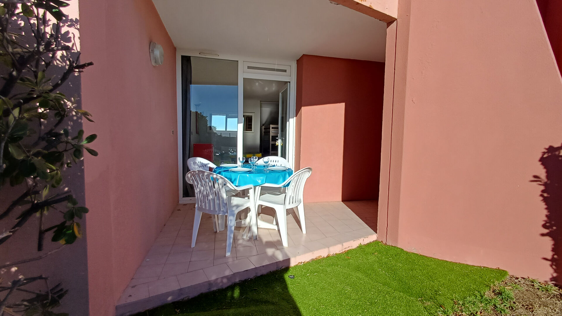 Appartement SETE (34200) 1 pièce 27.00 m²