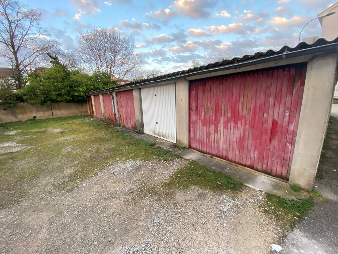 Parking / box CHALON SUR SAONE (71100) 13.00 m&sup2;