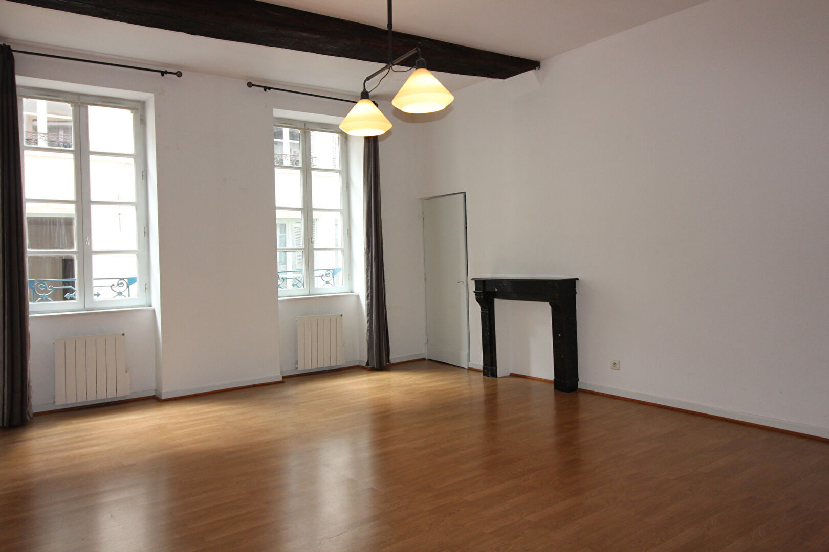 Appartement CHALON SUR SAONE (71100) 2 pi&egrave;ces 71.00 m&sup2;