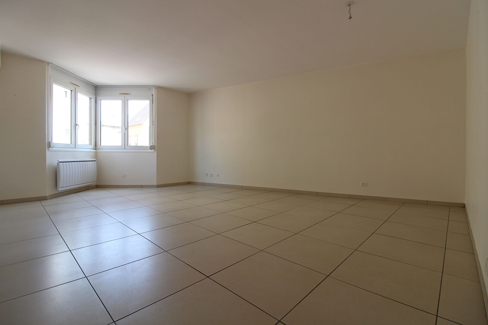 Appartement CHALON SUR SAONE (71100) 2 pièces 68.68 m²