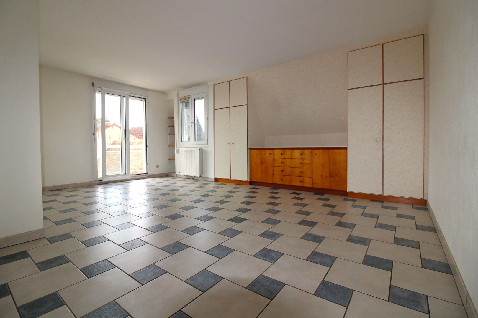 Appartement CHALON SUR SAONE (71100) 4 pièces 81.45 m²