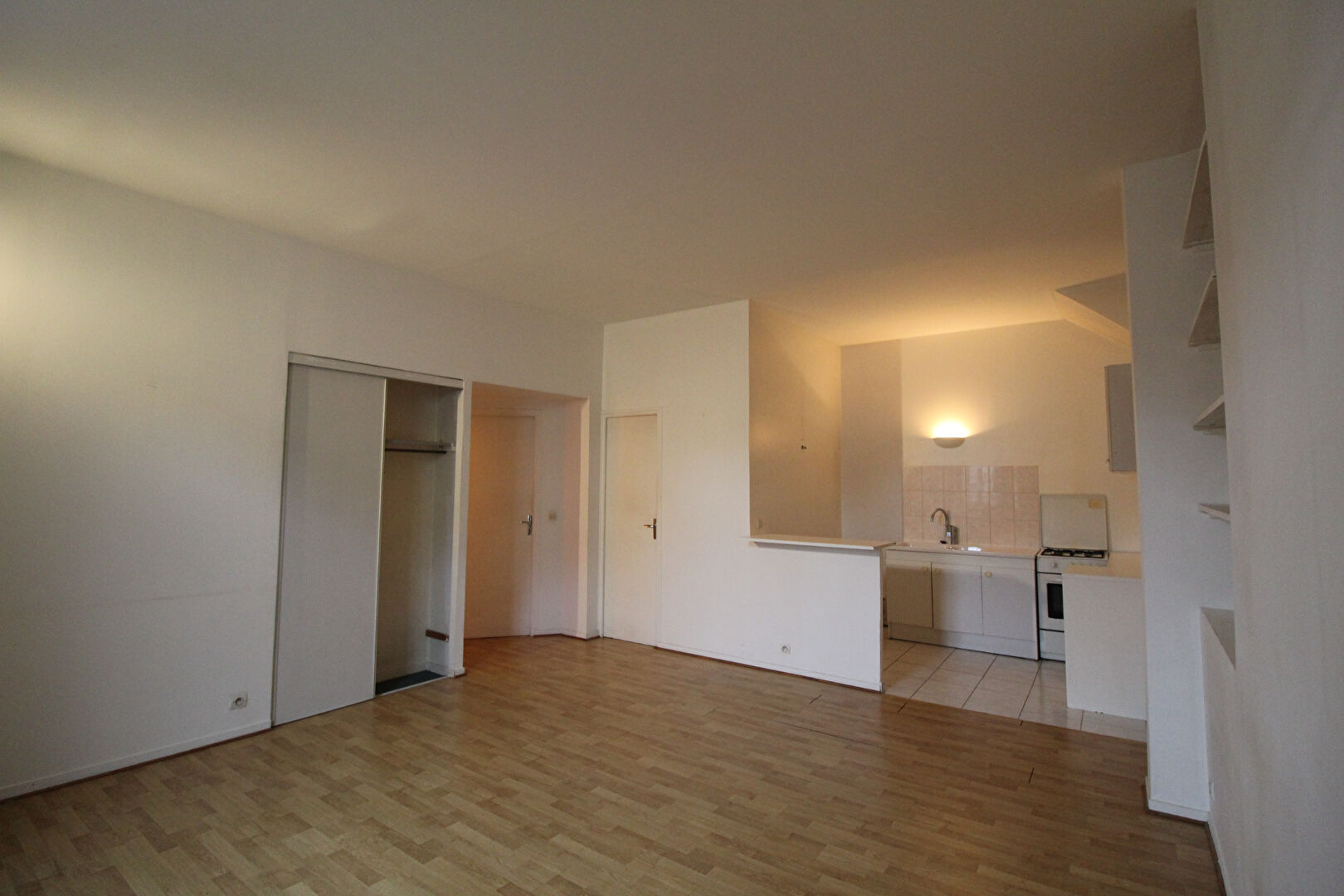 Appartement DIJON (21000) 2 pi&egrave;ces 42.30 m&sup2;