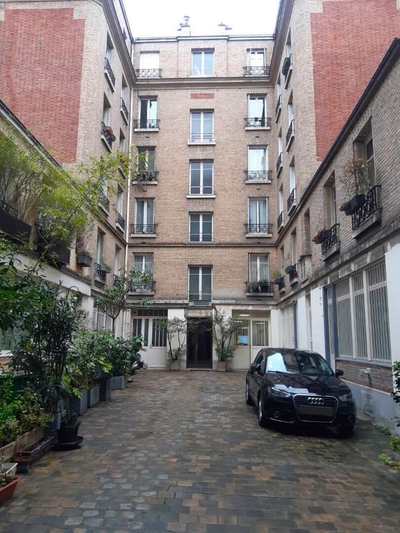 Paris 11 (75) 319 000 € Appartement 2 pièces , 1 chambre 30.10 m² Voir le bien