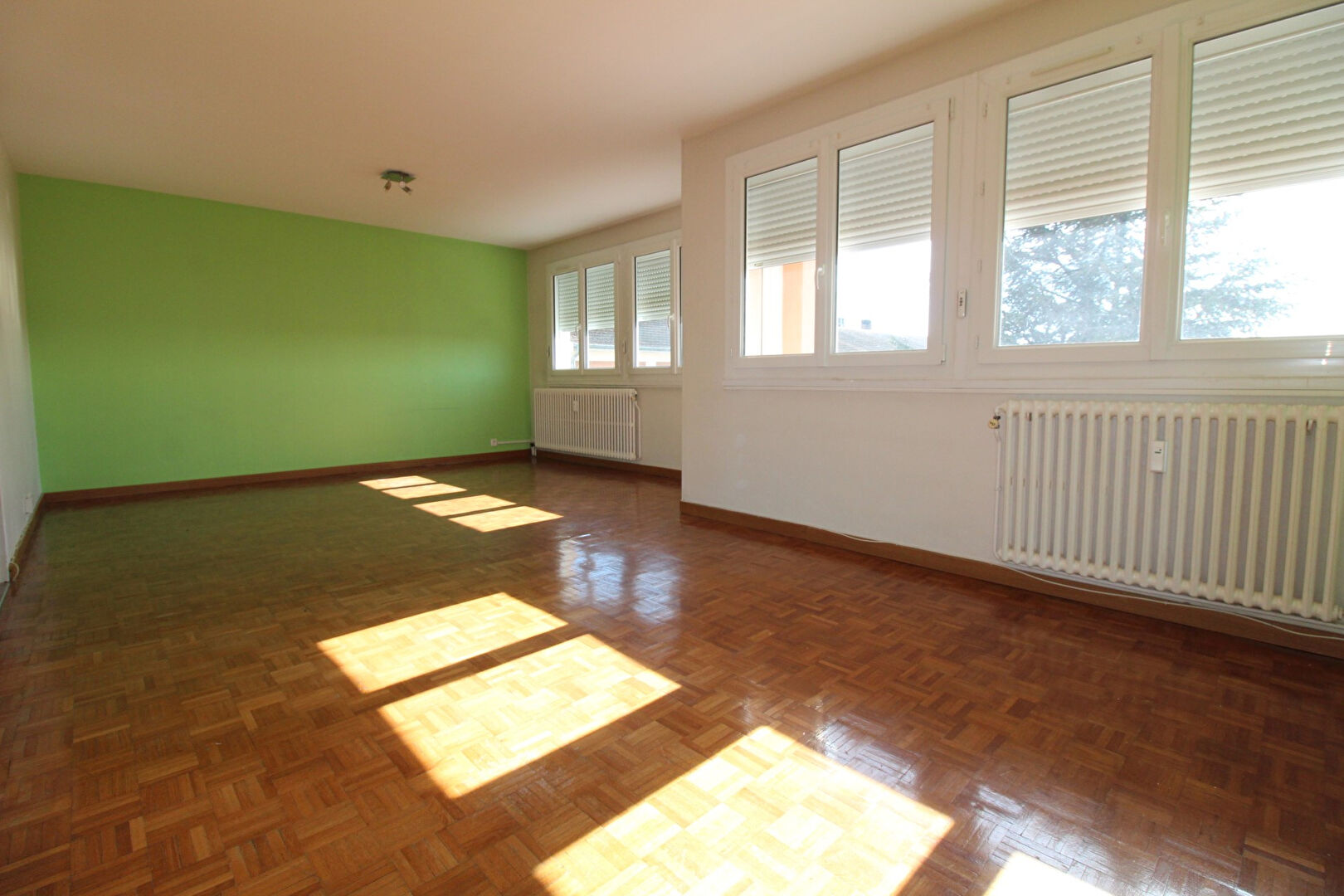 Appartement CHATENOY LE ROYAL (71880) 4 pi&egrave;ces 70.00 m&sup2;