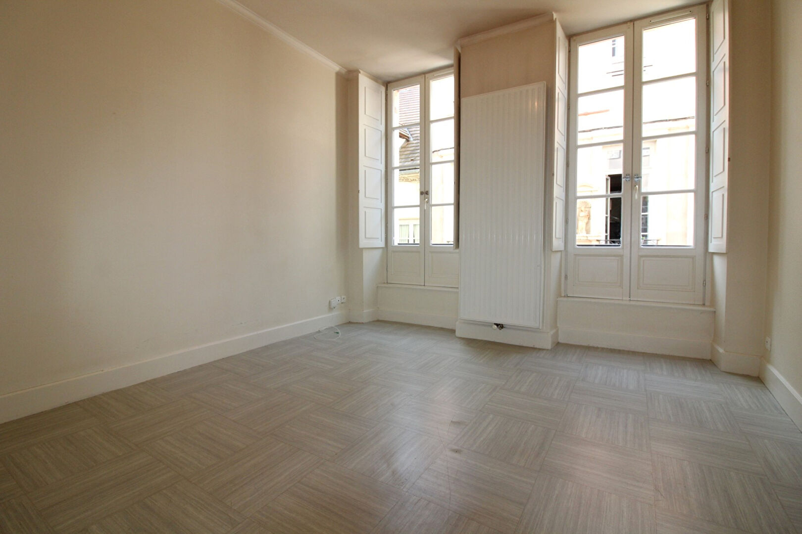 Appartement CHALON SUR SAONE (71100) 1 pi&egrave;ce 27.00 m&sup2;