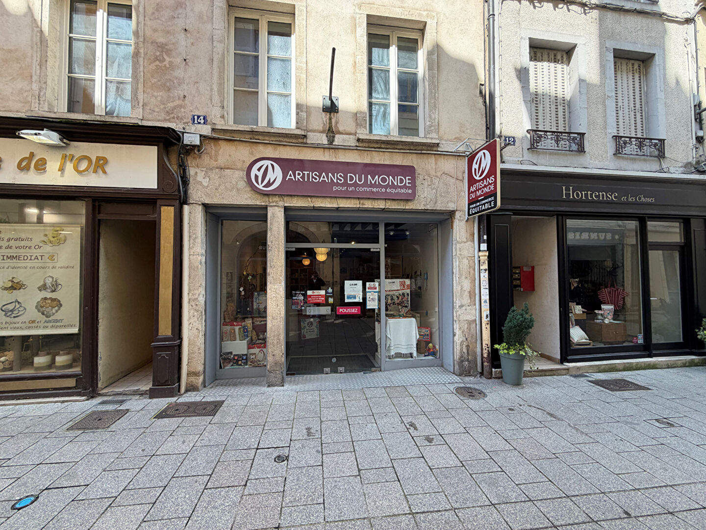 Local commercial CHALON SUR SAONE (71100) 84.00 m&sup2;