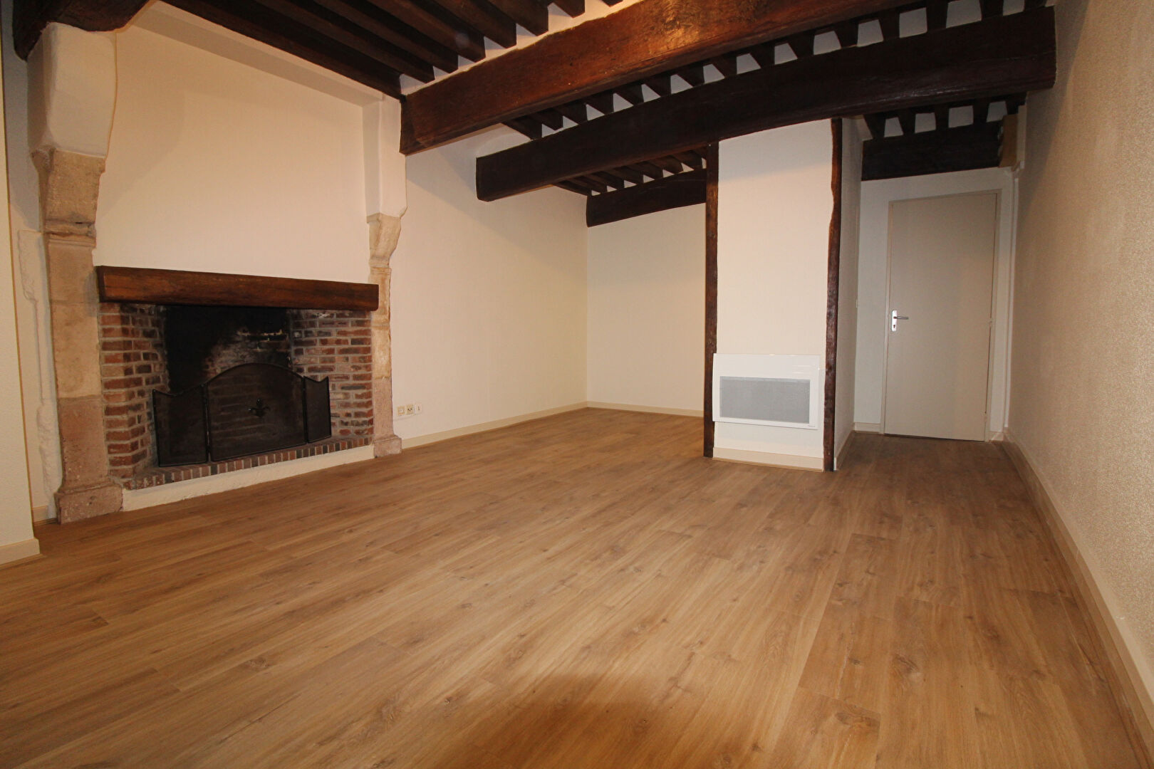 Appartement CHALON SUR SAONE (71100) 1 pièce 32.00 m²