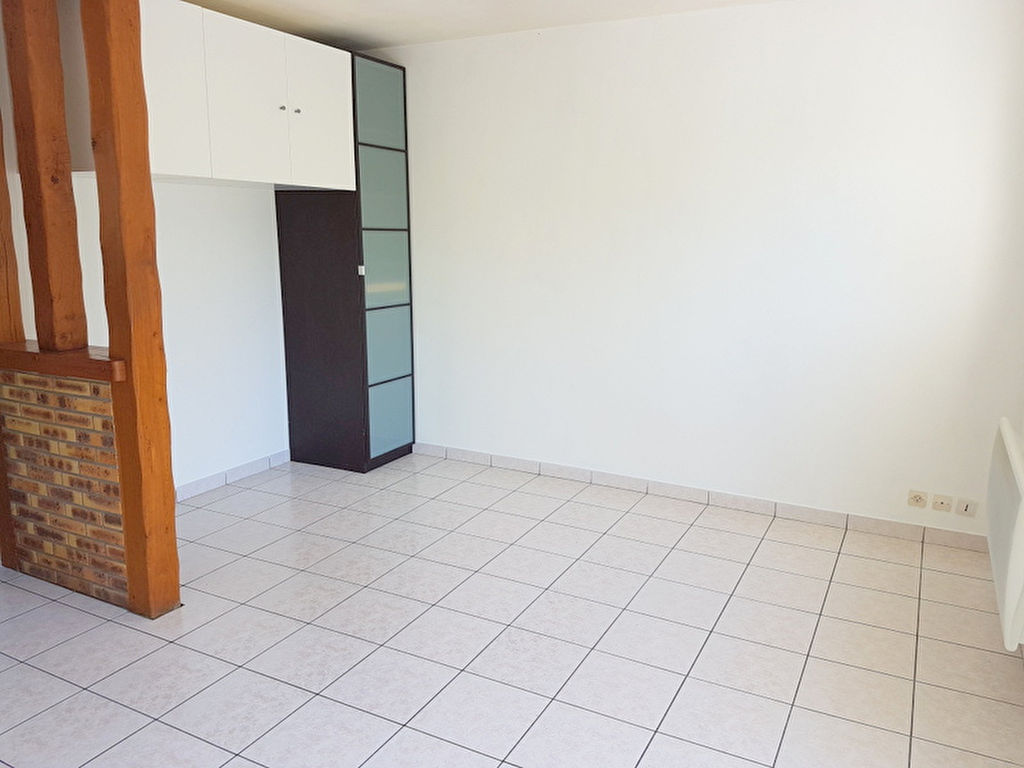 Appartement SAINTE GENEVIEVE DES BOIS (91700) 1 pi&egrave;ce 24.80 m&sup2;