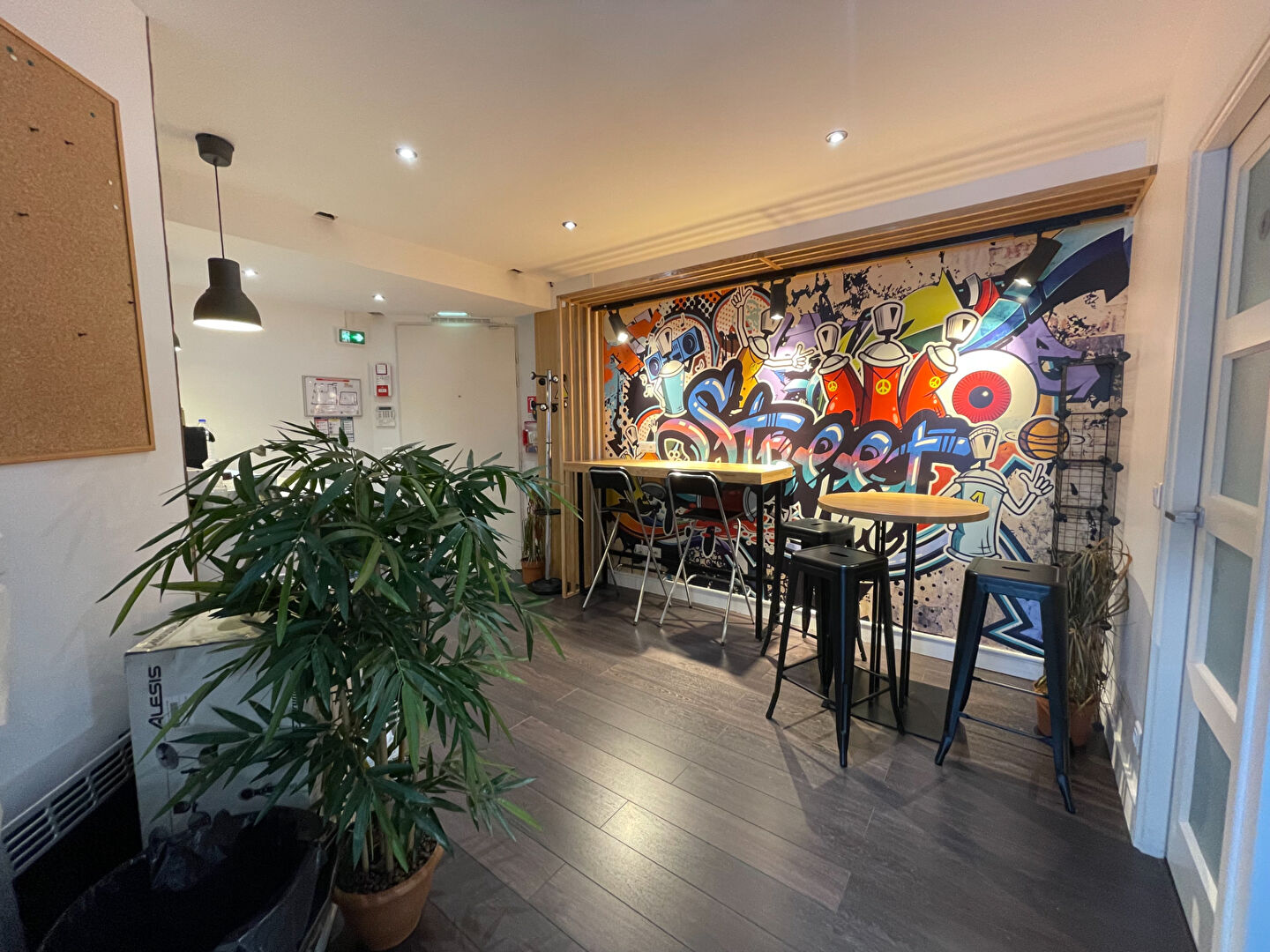 Local commercial LA VILLE DU BOIS (91620) 90.00 m²