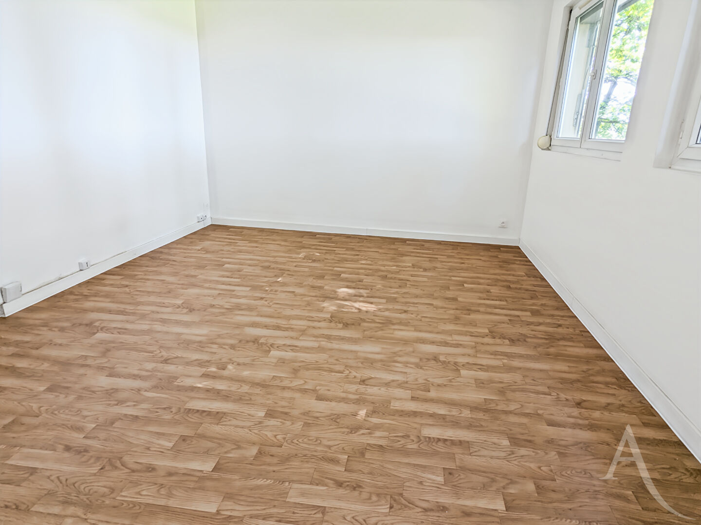 Appartement VILLIERS SUR ORGE (91700) 1 pi&egrave;ce 27.34 m&sup2;