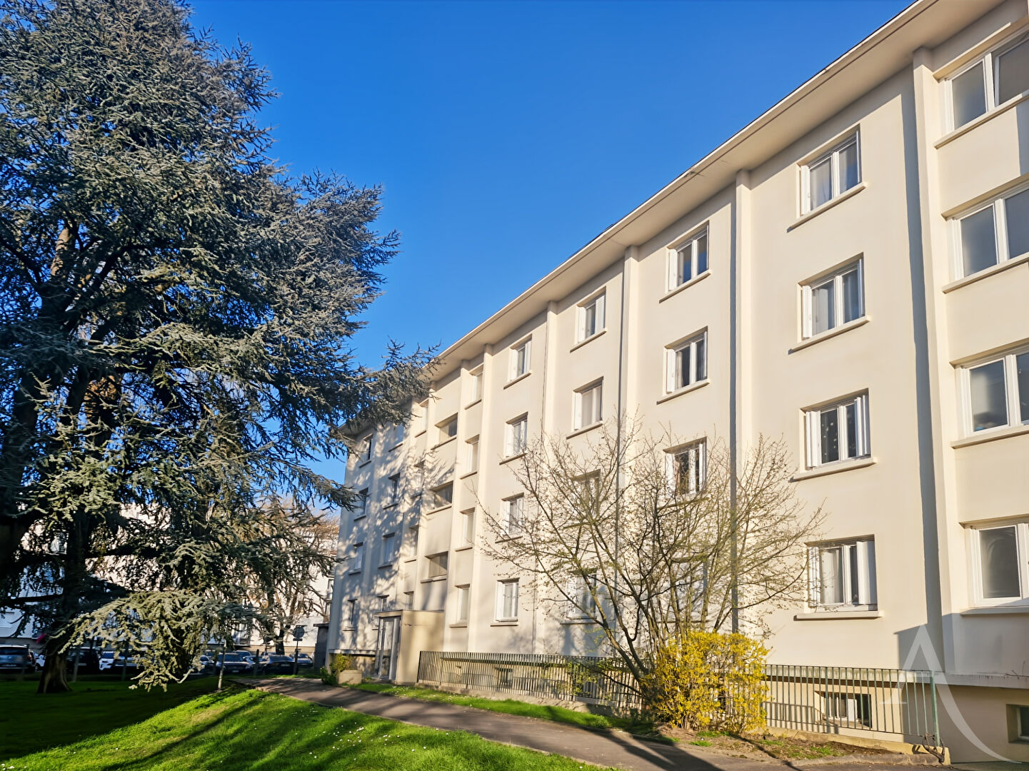 Appartement SAINTE GENEVIEVE DES BOIS (91700) 4 pi&egrave;ces 72.16 m&sup2;