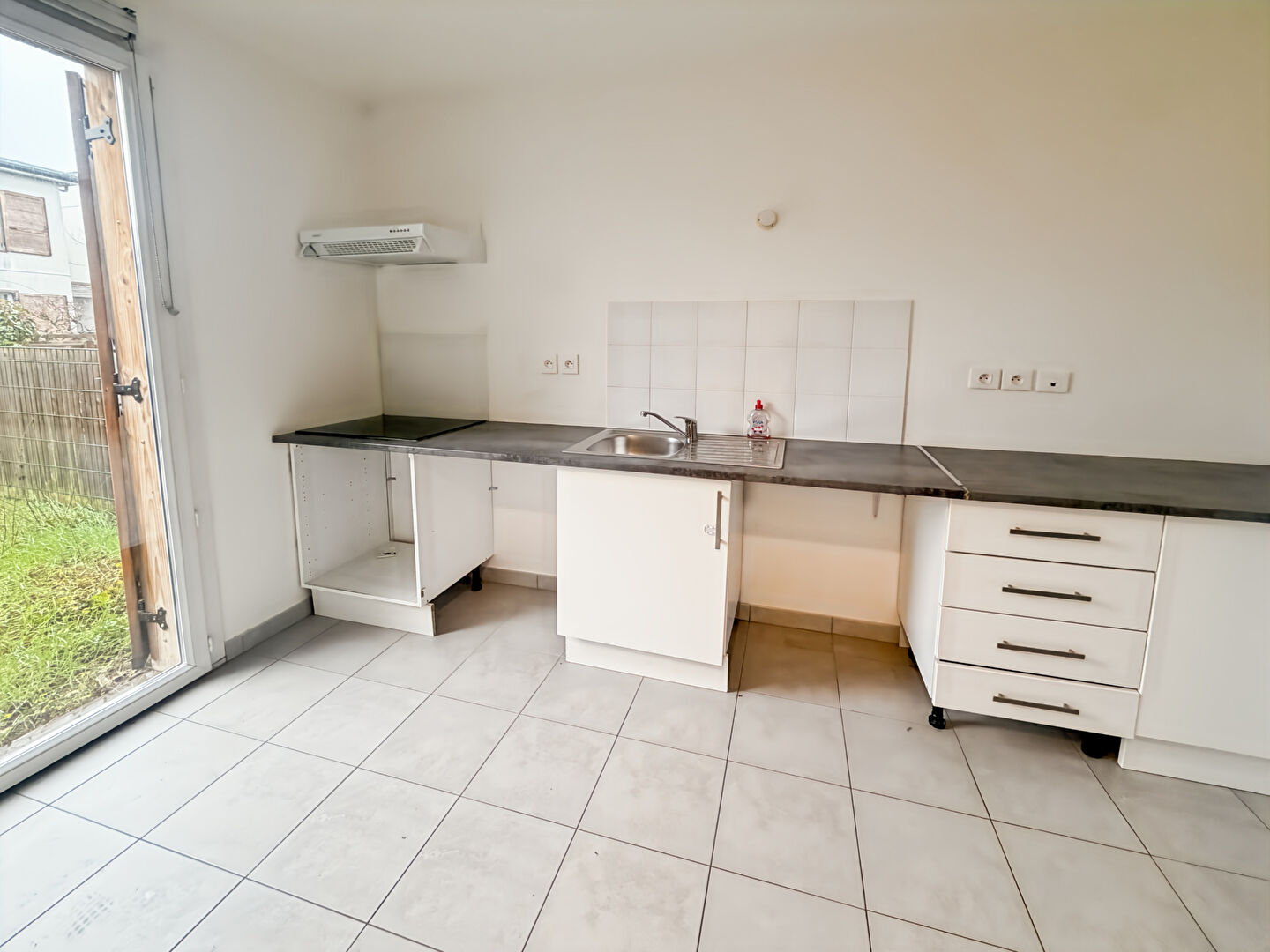 Maison SAINTE GENEVIEVE DES BOIS (91700) 3 pi&egrave;ces 77.33 m&sup2;