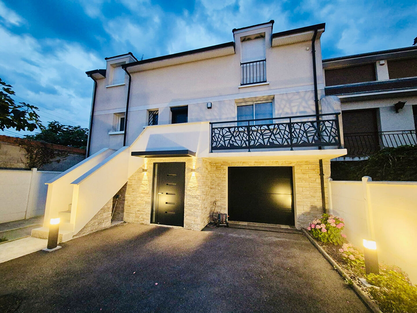 Maison athis mons  (91200) 6 pièces 175.00 m²