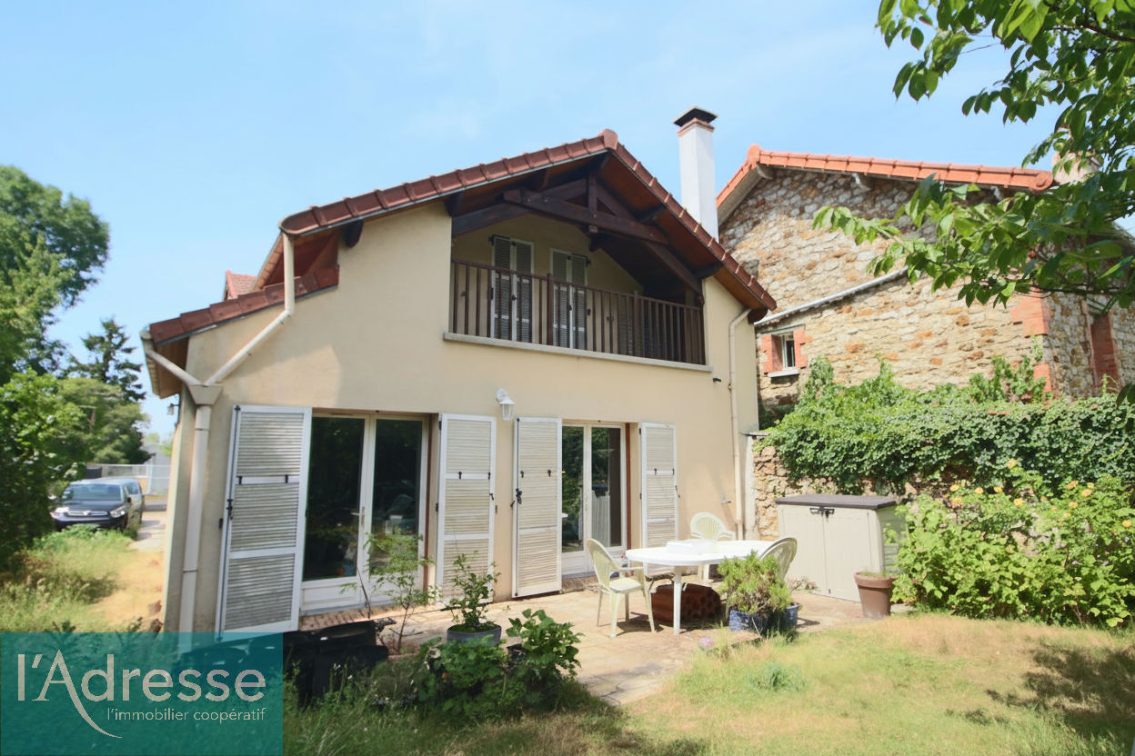 à 3 km de Épinay-sur-Orge Exclusif 379 500 € Maison 7 pièces , 5 chambres 137.07 m² Voir le bien