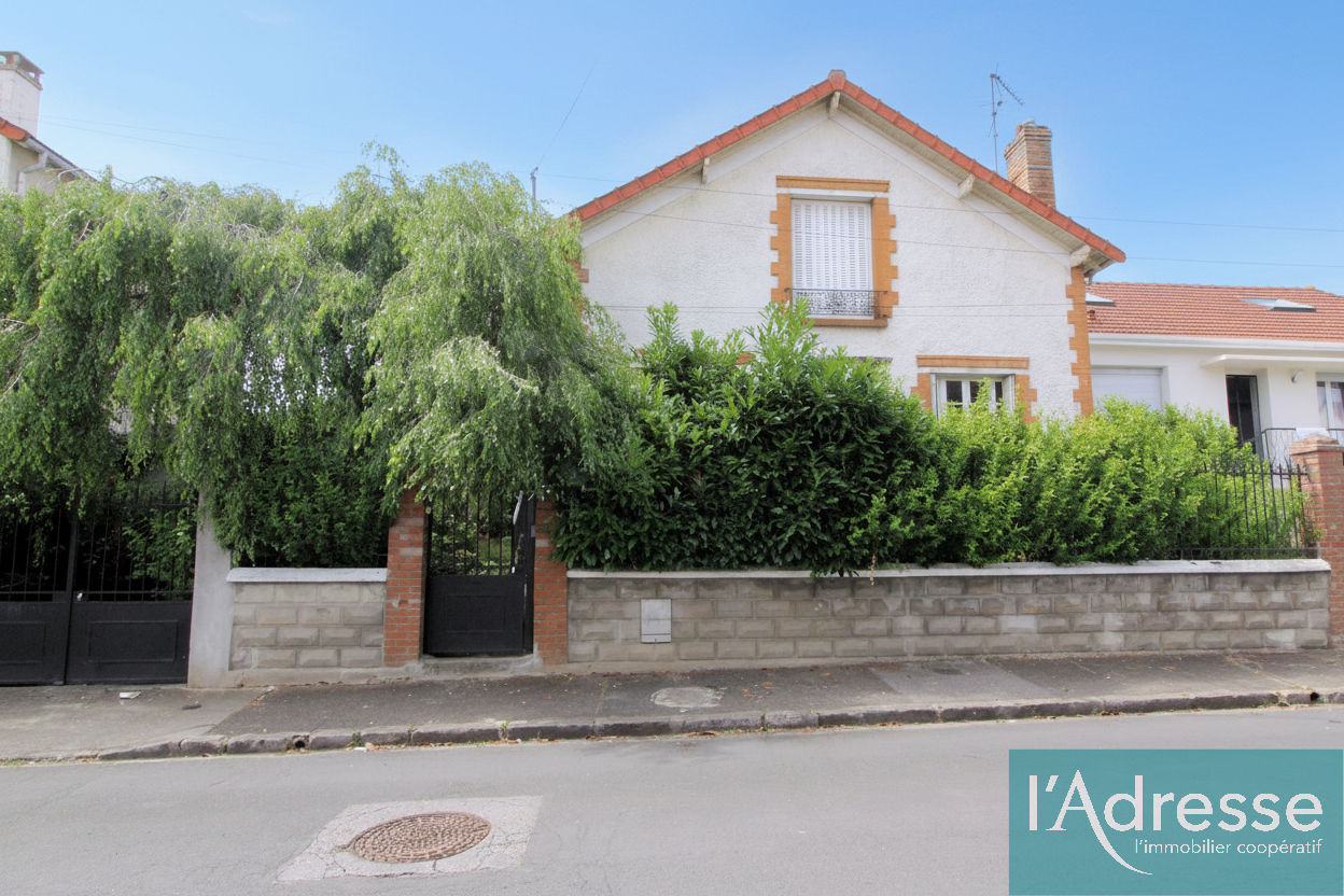à 4 km de Grigny 298 000 € Maison 5 pièces , 3 chambres 117.49 m² Avec jardin, terrasse, garage/box Voir le bien