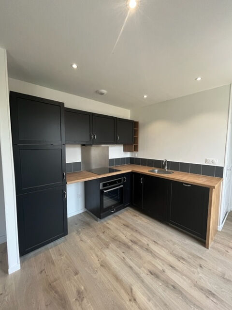 à 21 km de Melun 890 € / mois cc Appartement 2 pièces , 1 chambre 36.64 m² Voir le bien