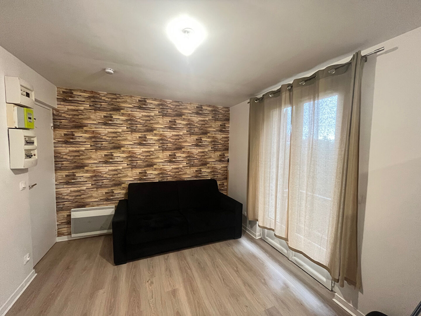 Appartement MONTGERON (91230) 1 pièce 16.61 m²