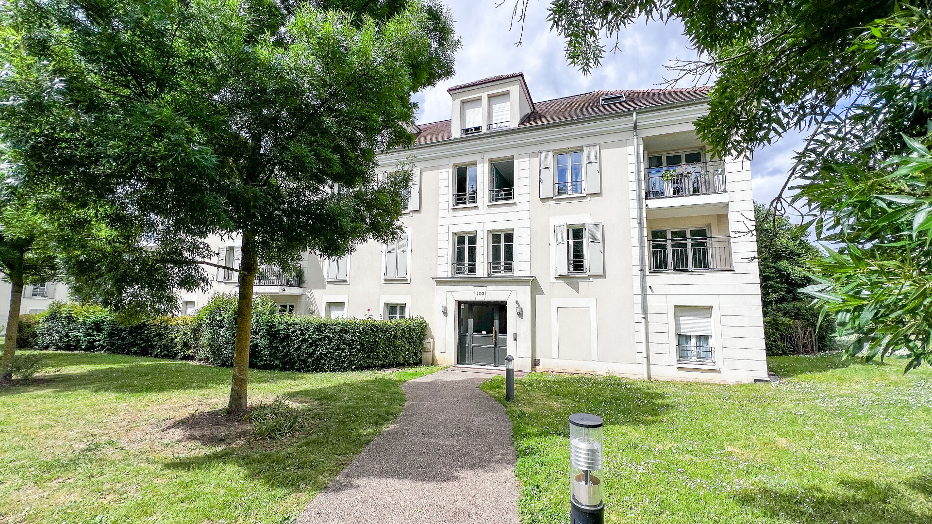 Appartement Yerres (91330) 2 pièces 51.00 m²