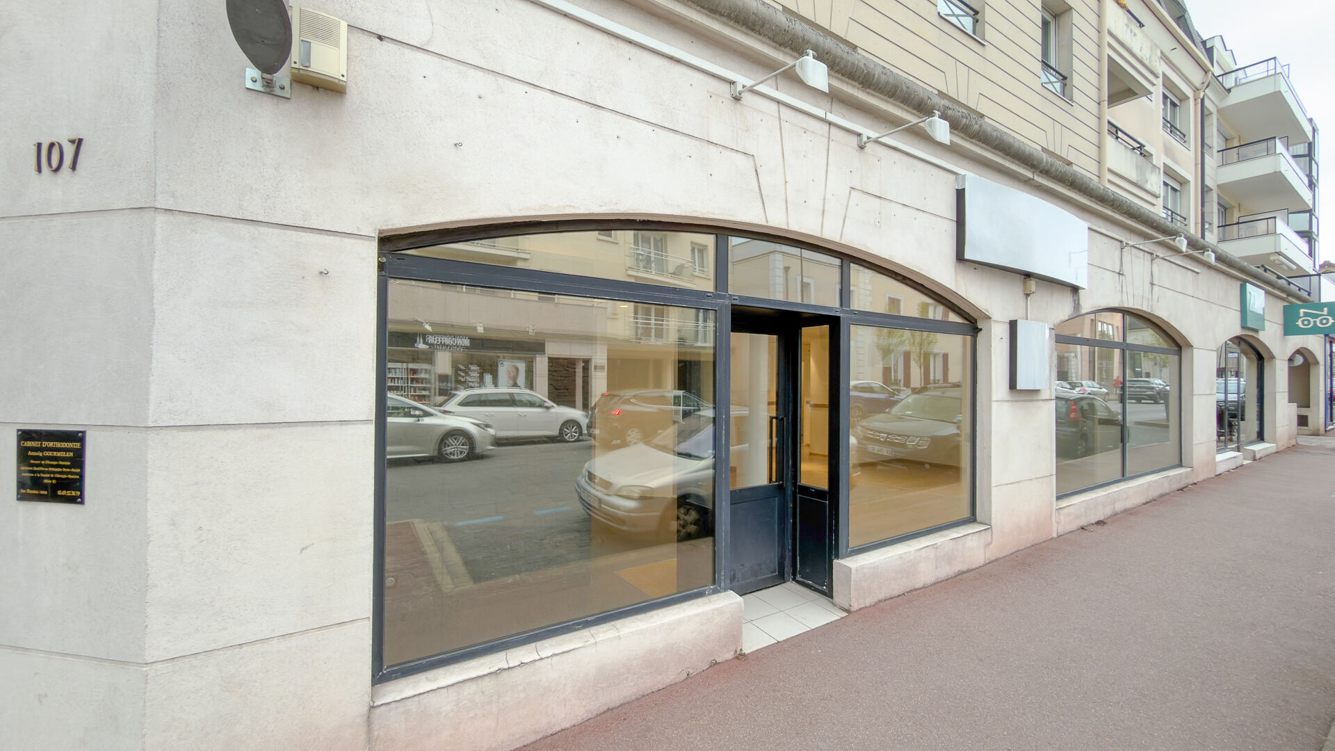 Local d'activit&eacute; MONTGERON (91230) 4 pi&egrave;ces 69.00 m&sup2;